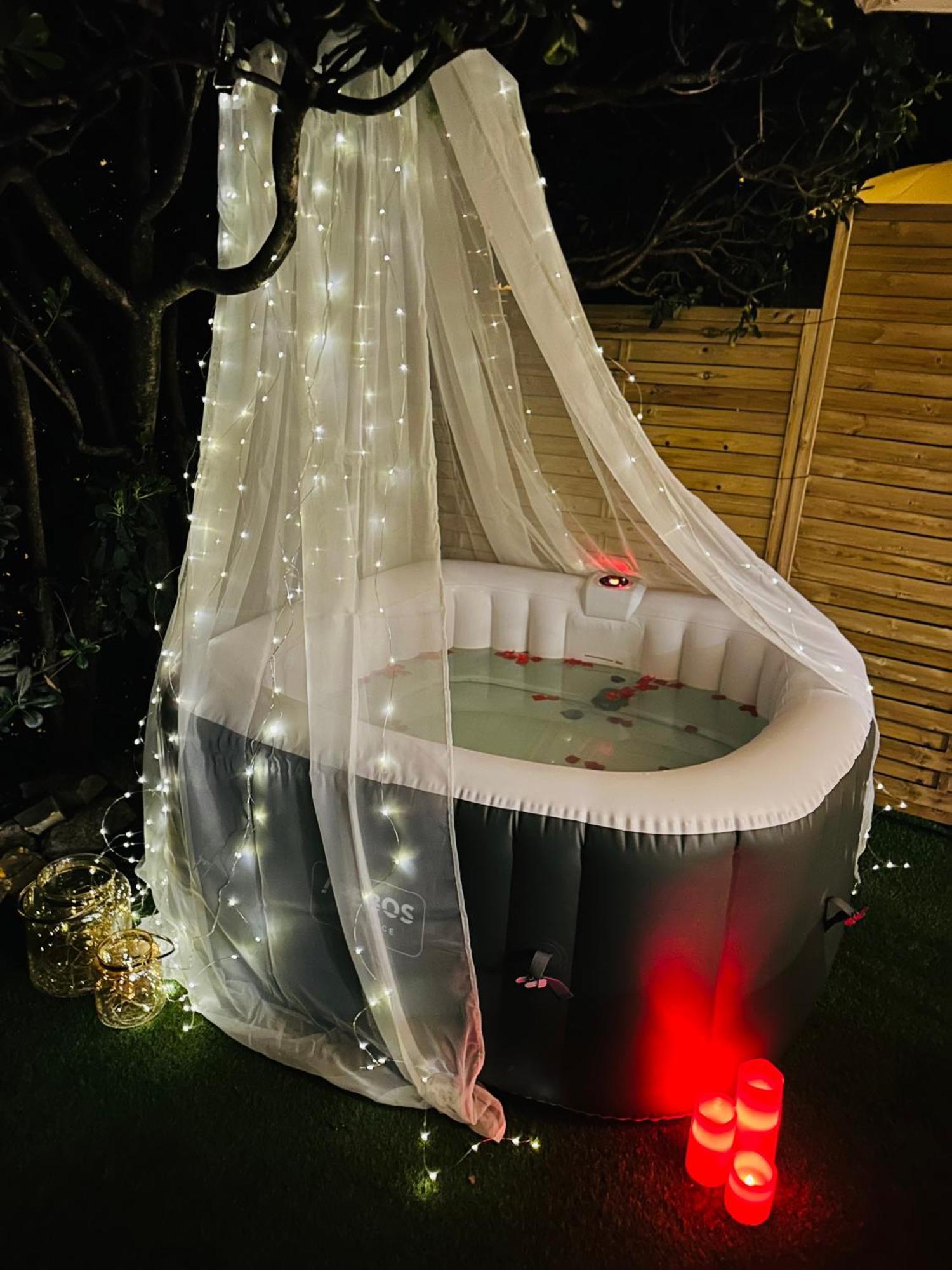 2 Pieces - Parking - Jacuzzi - Food & Drink - Love 芒通 外观 照片